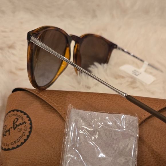 Ray-Ban Polarized Sunglasses - Picture 8 of 11